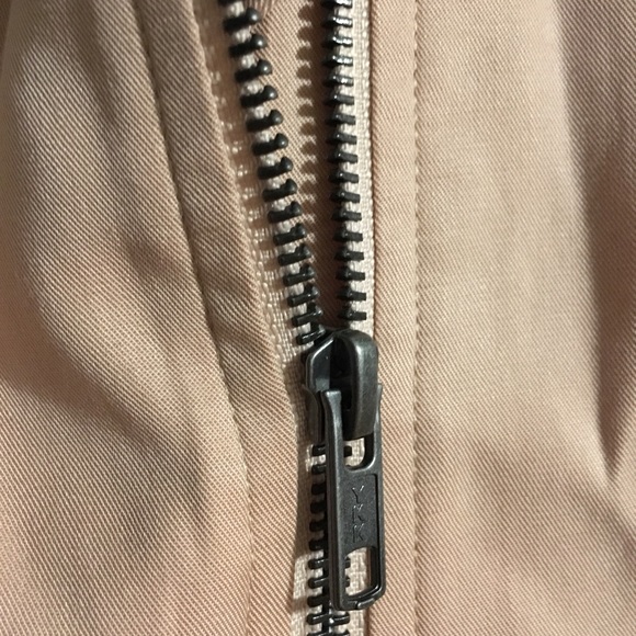 Mural vest. - Picture 5 of 6